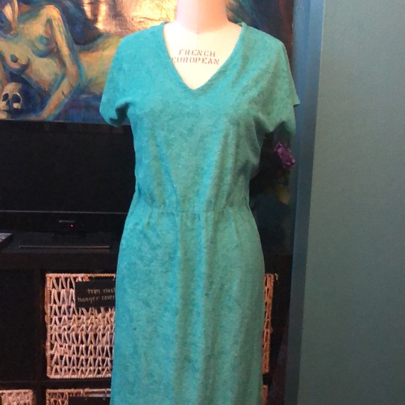 Vintage Terry Cloth V Neck Dress in Seafoam Green - Picture 2 of 8